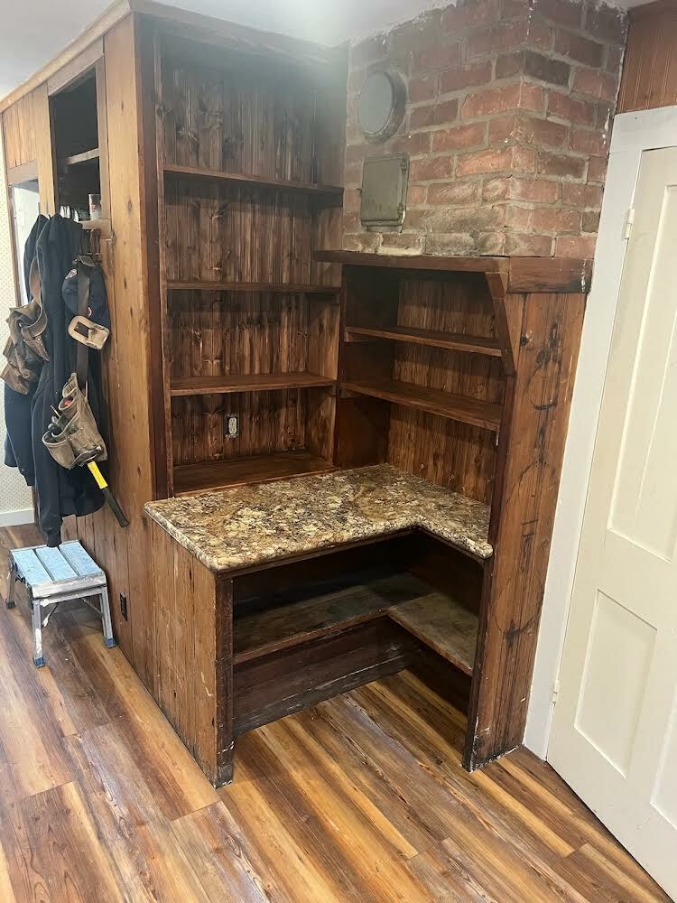 The kitchen nook, finally usable!